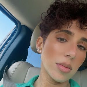 Meet your Posher, Milana